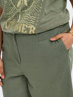 CARGOA Corte loose Lino Shorts de vestir