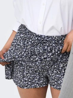 CARNALA Falda short Falda pantalón
