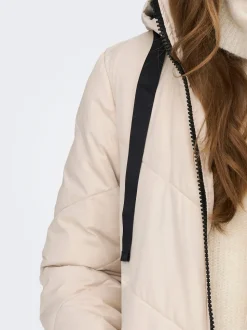 JDYSKYLAR Chaqueta corta acolchada