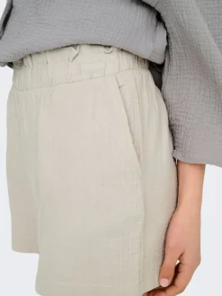 JDYTHEIS Cintura media Corte regular Shorts estilo paperbag