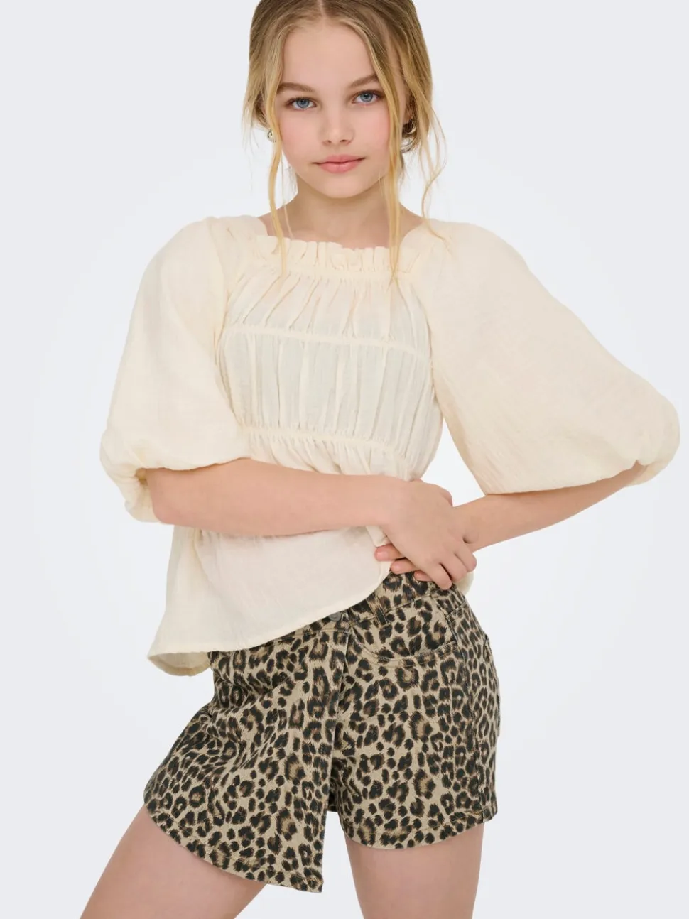 KOGNAOMI Corte regular Faldas pantalón