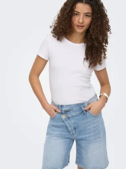 ONLCROSSOVER Cintura media Corte regular Shorts vaqueros