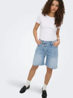 ONLCROSSOVER Cintura media Corte regular Shorts vaqueros