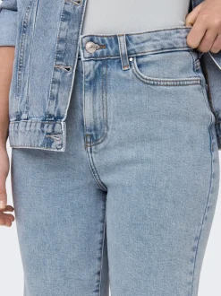 ONLEMILY Cintura alta Corte straight Shorts vaqueros