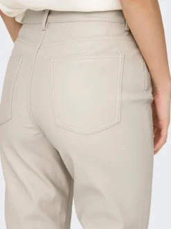 ONLEMILY Corte regular Pantalones de cuero sintético