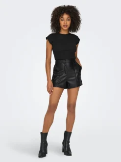 ONLTRICIA Cintura media Corte baggy Shorts de cuero sintético