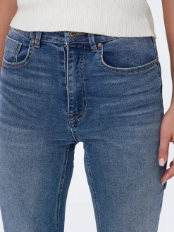ONLWILLOW Cintura alta Corte slim Vaqueros