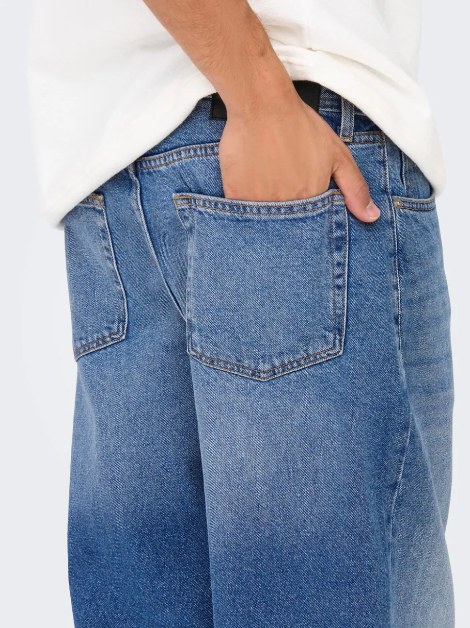 ONSFADE Cintura media Corte loose Vaqueros