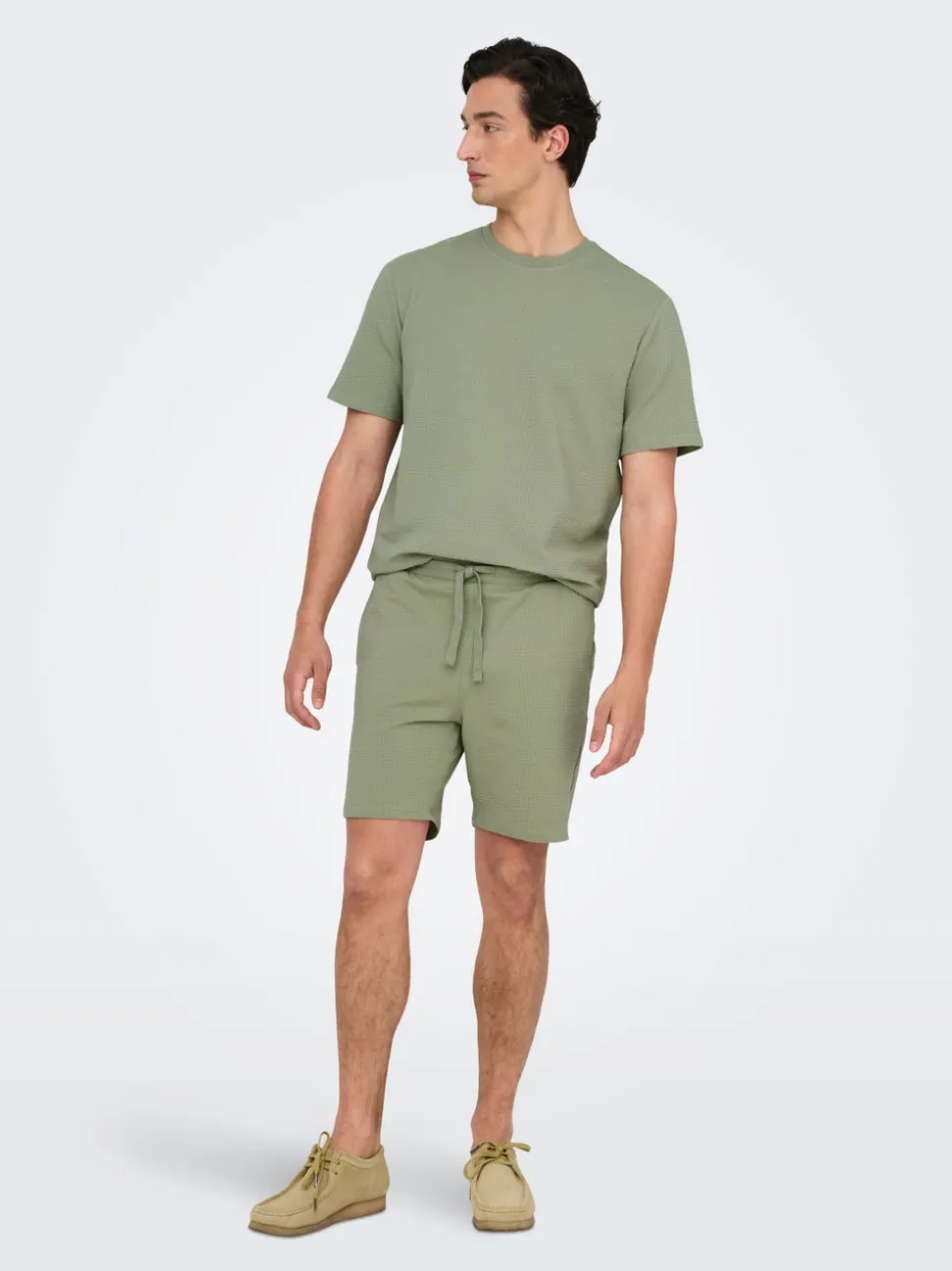 ONSKIAN Cintura media Corte straight Shorts