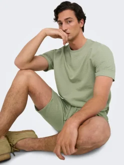 ONSKIAN Cintura media Corte straight Shorts