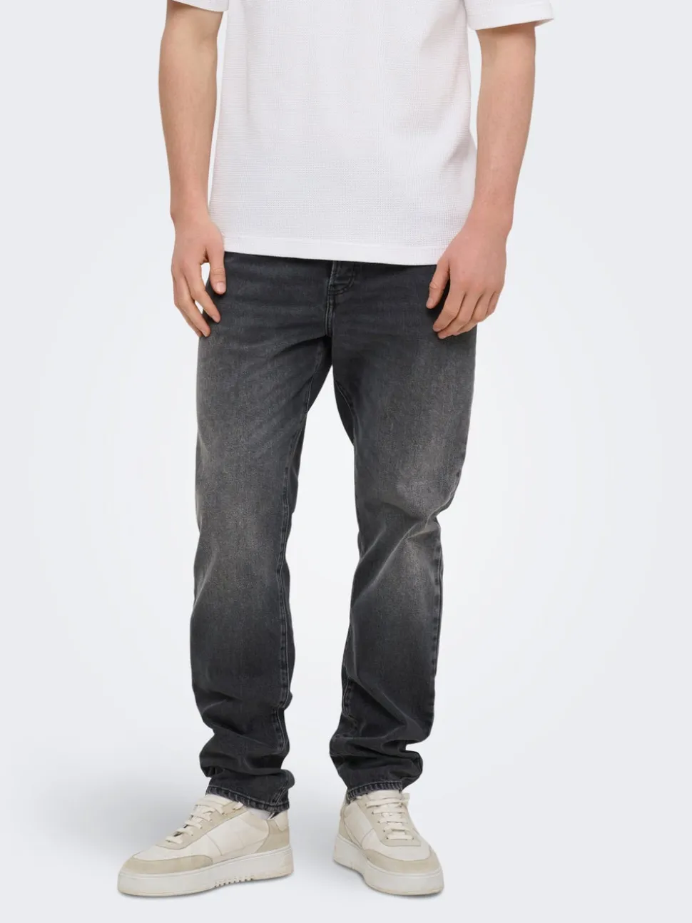 ONSYOKE Corte tapered Vaqueros