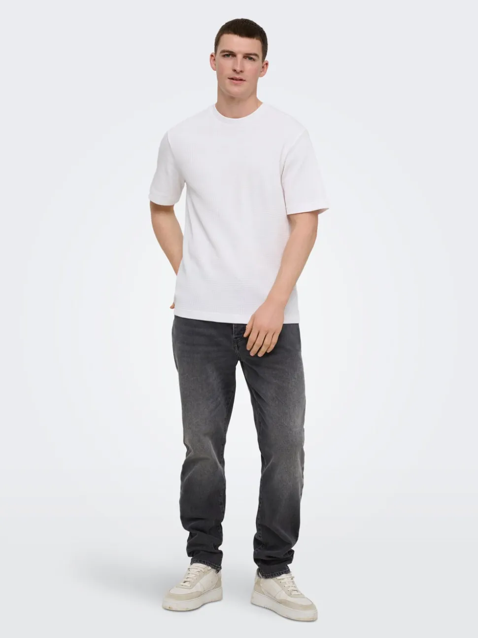 ONSYOKE Corte tapered Vaqueros