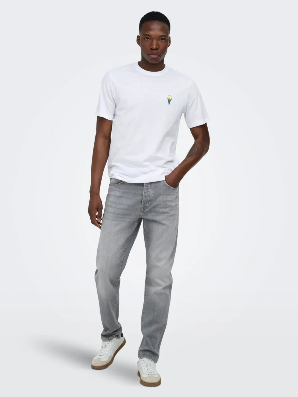 ONSYOKE Talle medio Corte tapered Stretch Vaqueros