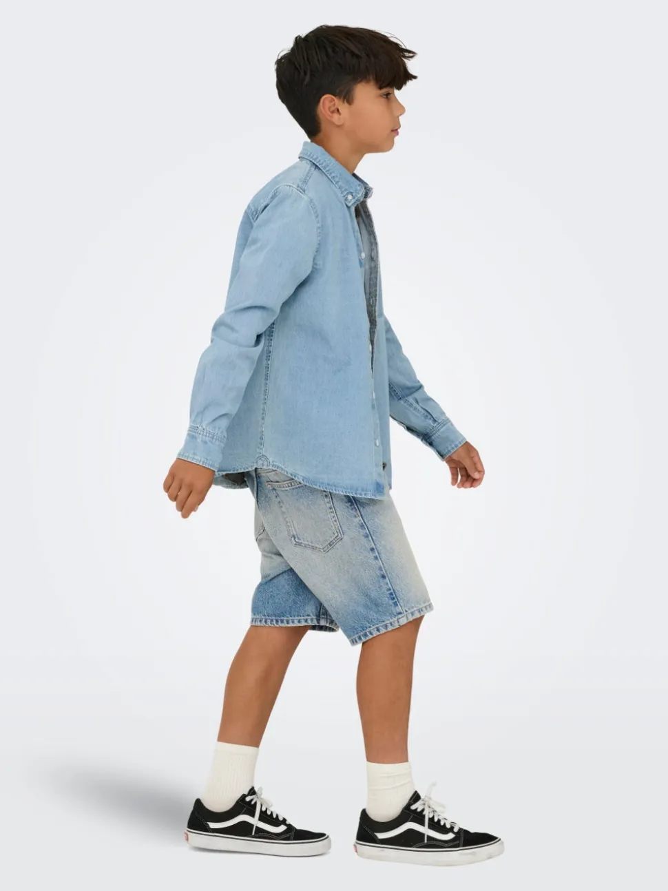 OSJEDGE Talle medio Corte straight Shorts